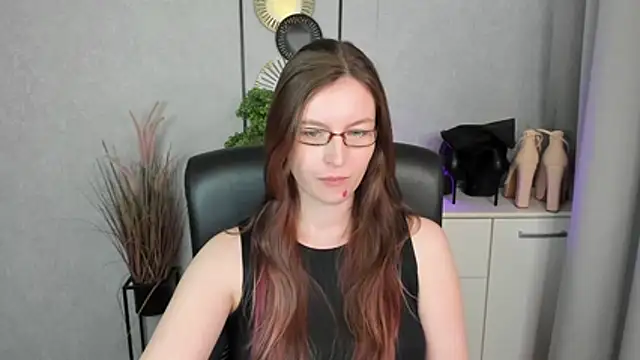 צ'אט XXX בשידור חי של emmaxDelight