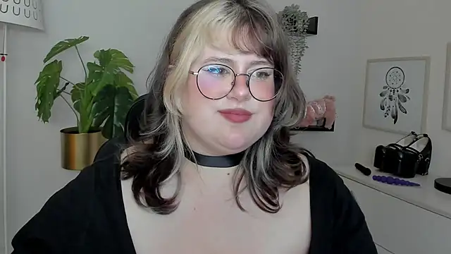 Chat XXX en directo de OpheliaLush