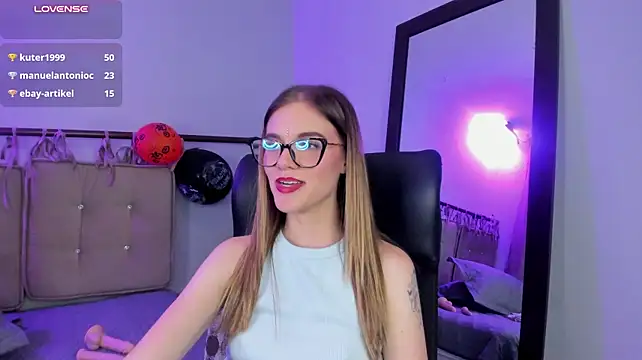 צ'אט XXX בשידור חי של cassey_rose
