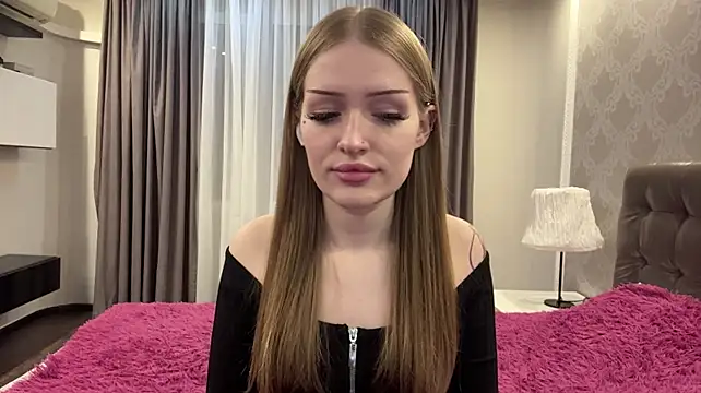 AmmieSenner's Live XXX Chat