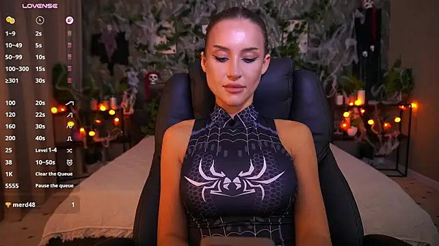 ChanelCollins' Live XXX Chat