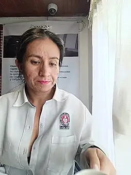 Valentina--1's Live XXX Chat