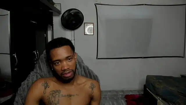 Chat +18 de Kofi_exotic_2 ao vivo