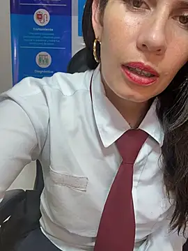 Alysson-- Chat XXX live