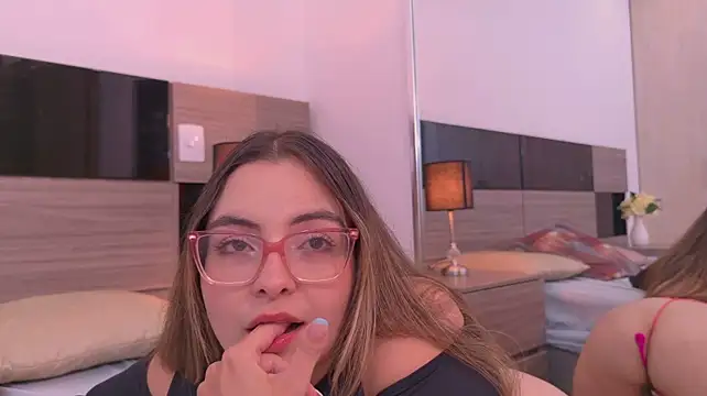 VictoriaBellarn Live XXX chat