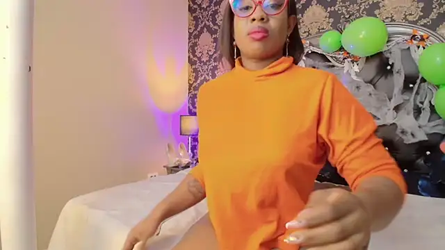 CaseyMoon's Live XXX Chat