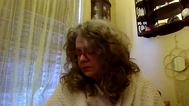 DestineeLoverGirl's Live XXX Chat