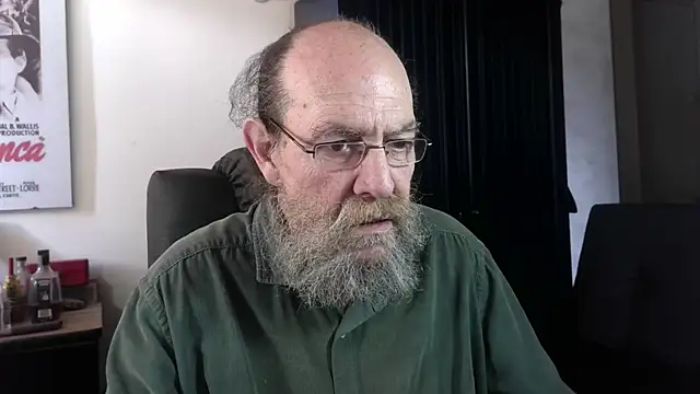 Uncle_Hottie Chat XXX live