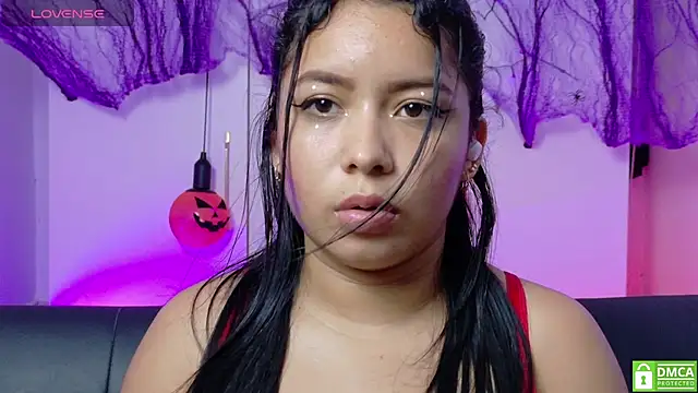 Chat XXX en directo de Sara_Falak