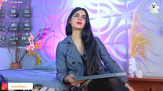 Chat +18 de Venus_flame1 ao vivo