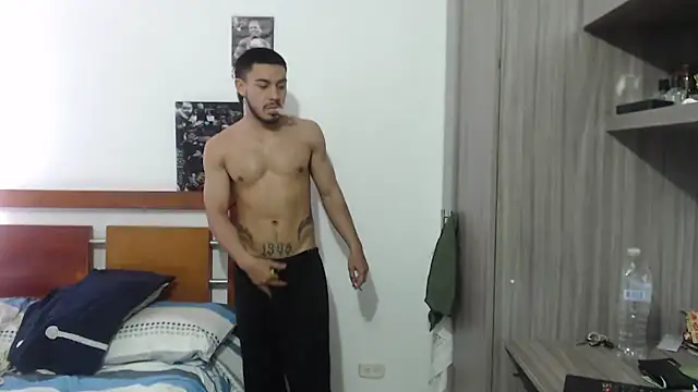 Taylor_DiamondBoy Chat XXX live