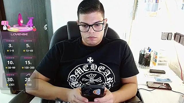 Chat +18 de Realjoel01 ao vivo
