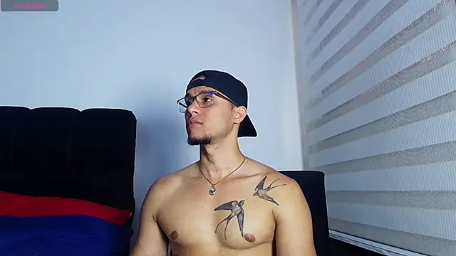 Roy-barney Chat XXX in diretta