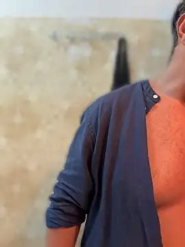 XXX chat uživo modela SecretlyDD