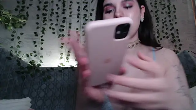 Chat XXX ao vivo de AnoraDarkk