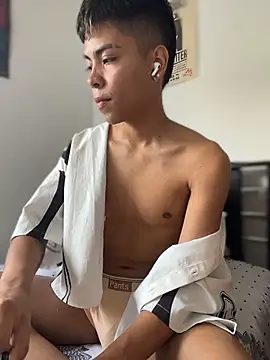 MaxiWildd Live XXX-Chat
