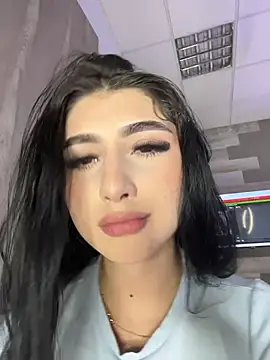 BadLilAngelXXX Adlı Modelin Canlı XXX Sohbeti