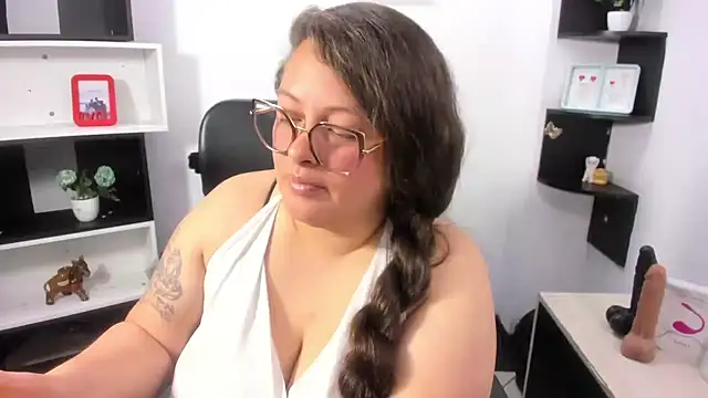 SaraThonson_ live XXX chat