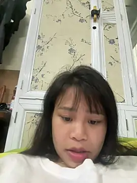 Bemi3_sexyy Show Webcam