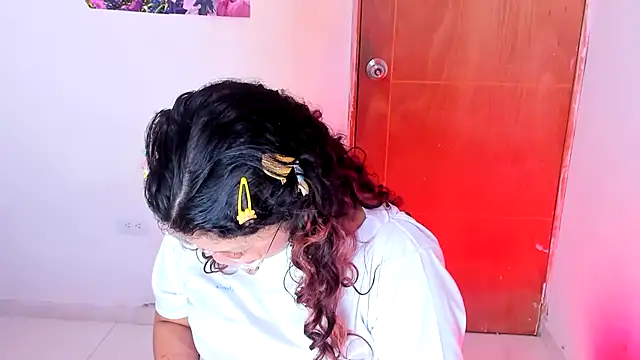 Emily_Coper18's Live XXX Chat