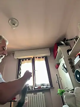 PierPesaroX Pertunjukan Webcam
