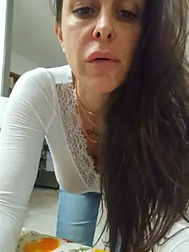 Chatroom XXX en direct de AmandaArt