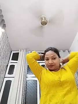 Cute-Janvi20's Live XXX Chat