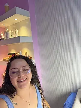 Czat XXX na żywo – Nails_Lucia