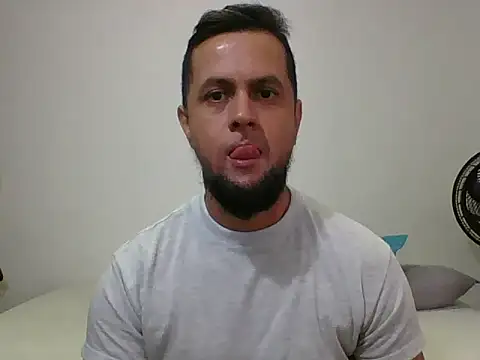 TRIISTAN_KING10 网络视讯表演