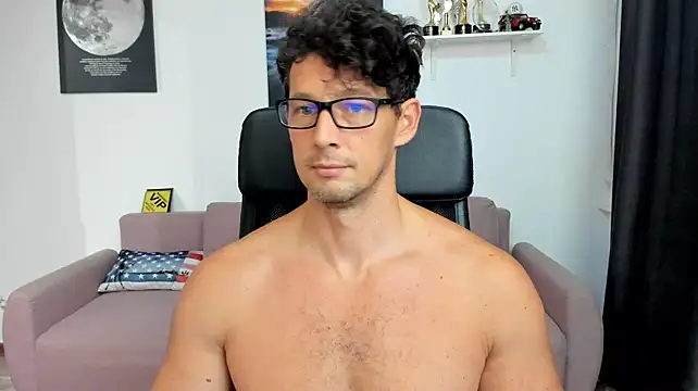 BrutusK08 Chat XXX live
