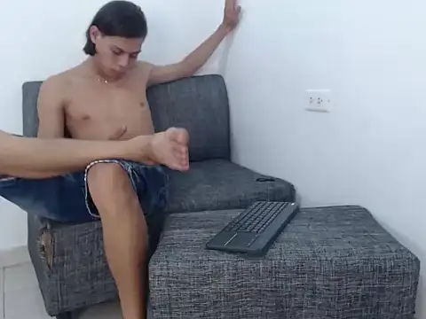 masterbrave420n Live XXX chat