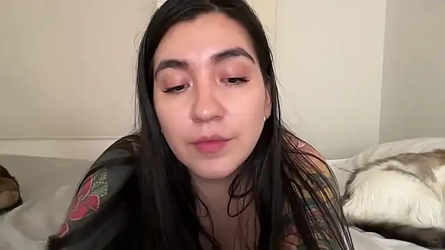 KathiaJenner Chat XXX in diretta