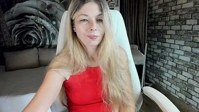 Eva_Melow Chat XXX in diretta