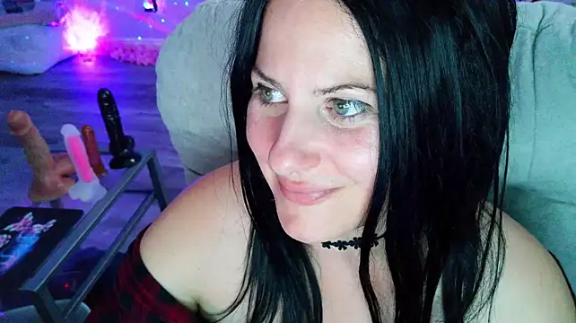 BellaStar84 Adlı Modelin Canlı XXX Sohbeti