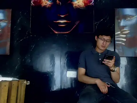 CamAndOfficial's Live XXX Chat