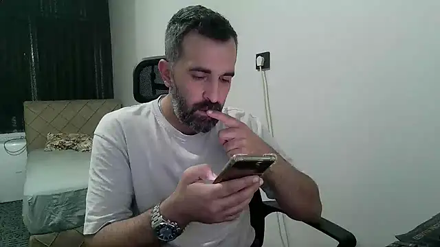 tgltplsr's Live XXX Chat