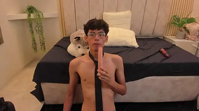 Ethan_KayのライブXXXチャット