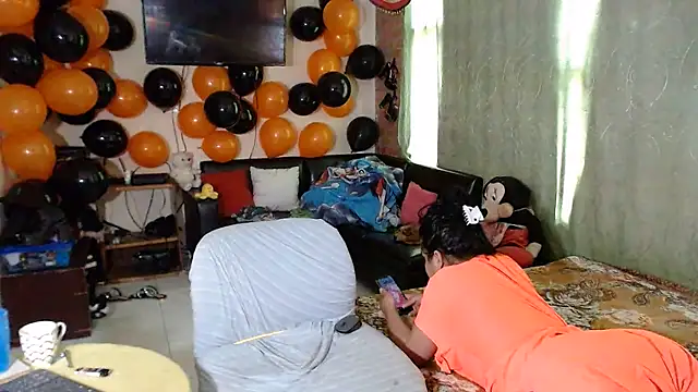 Chat +18 de Sashaferrari2000 ao vivo