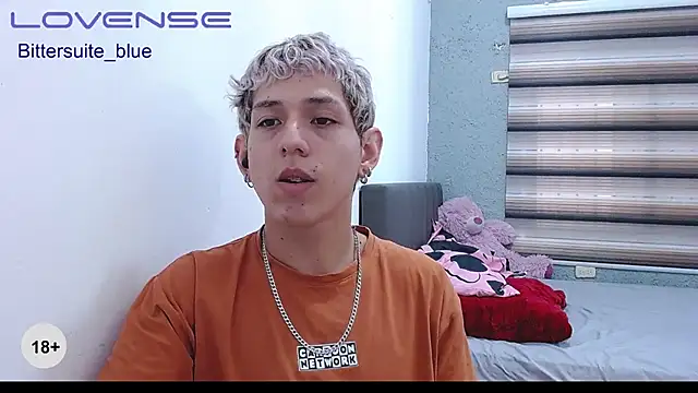 Živý XXX chat bittersuite_blue