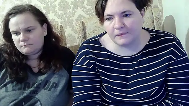 EmmaXKristall Chat XXX in diretta
