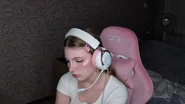 Chat +18 de Juliiaa ao vivo