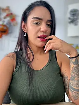 XXX chat uživo modela Sara-77