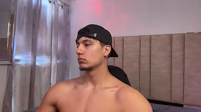 CHRIS_MORGAN1's Live XXX Chat
