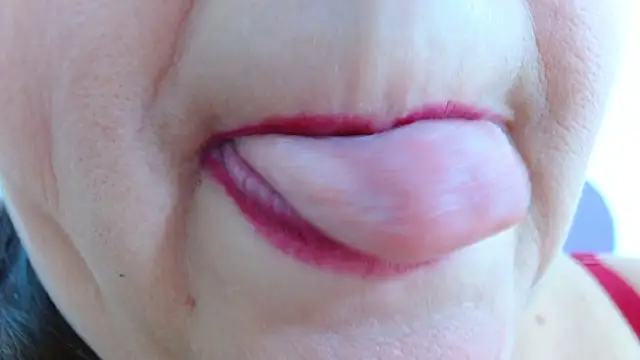 Kerly_Doll: απευθείας συνομιλία ΧΧΧ