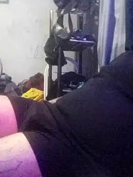 johnboones10 webcam show