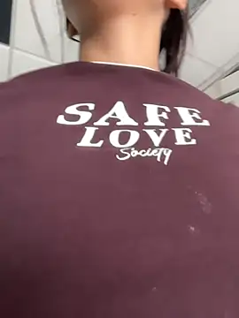CherrySmirkXXX XXX чат на живо