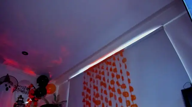 Meghan320 现场XXX聊天