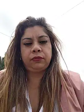 Laura-Hernandez Chat XXX in diretta