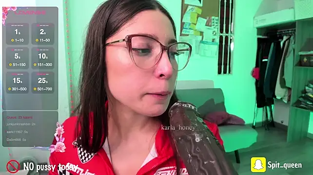 Spit_queen's Live XXX Chat