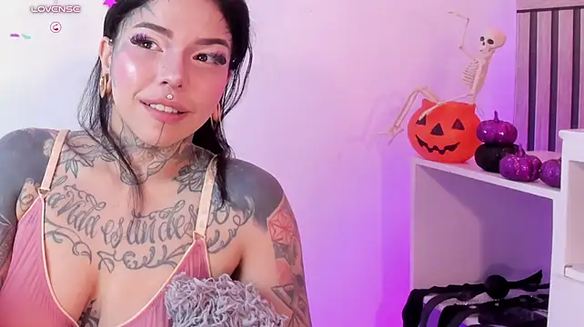 NinaInk's Live XXX Chat